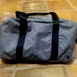 Lululemon Fast Track Weekender